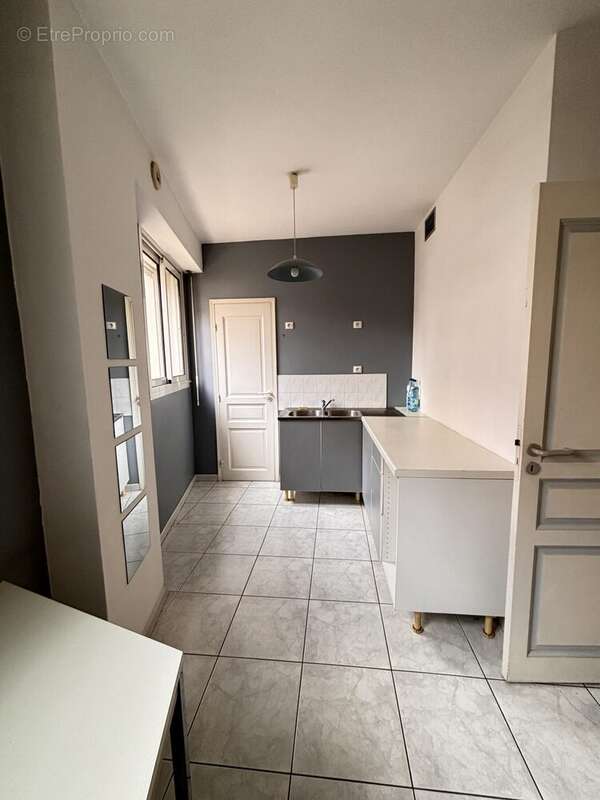 Commerce à DRAGUIGNAN