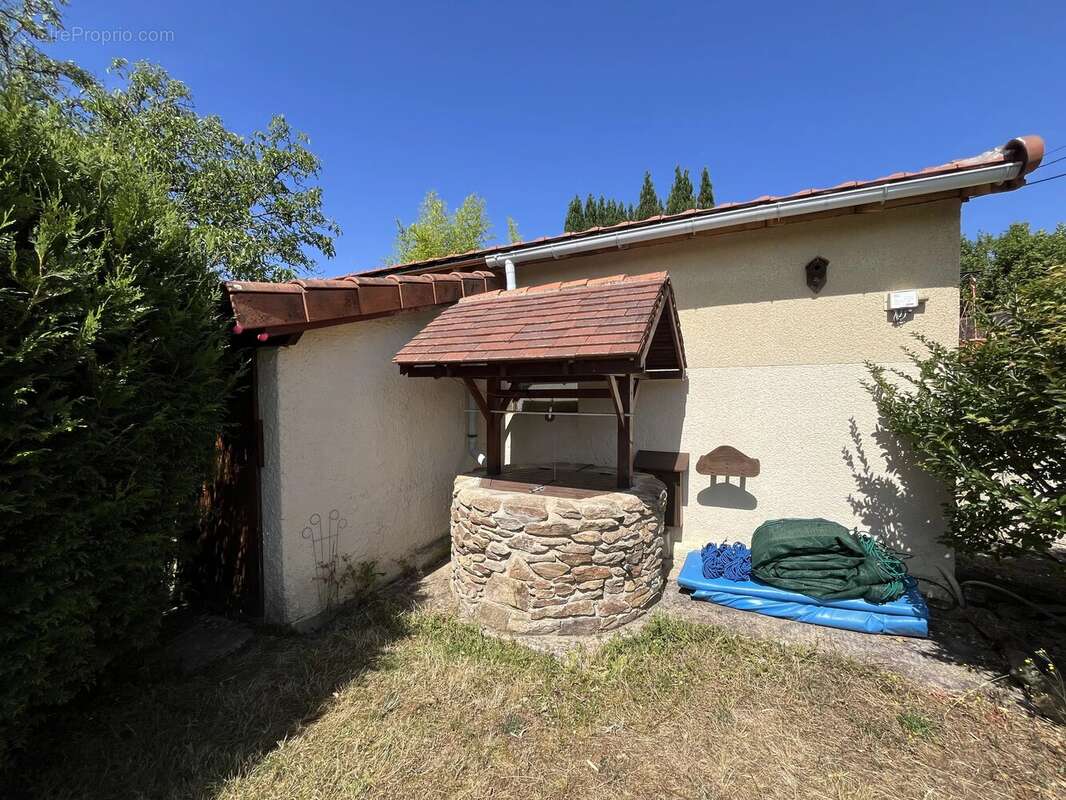 Maison familiale impeccable avec piscine et grand jardin - photo 20