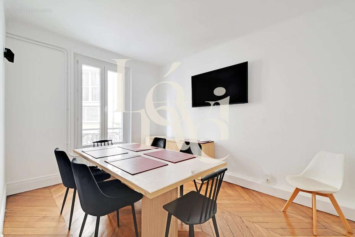 Commerce à PARIS-17E