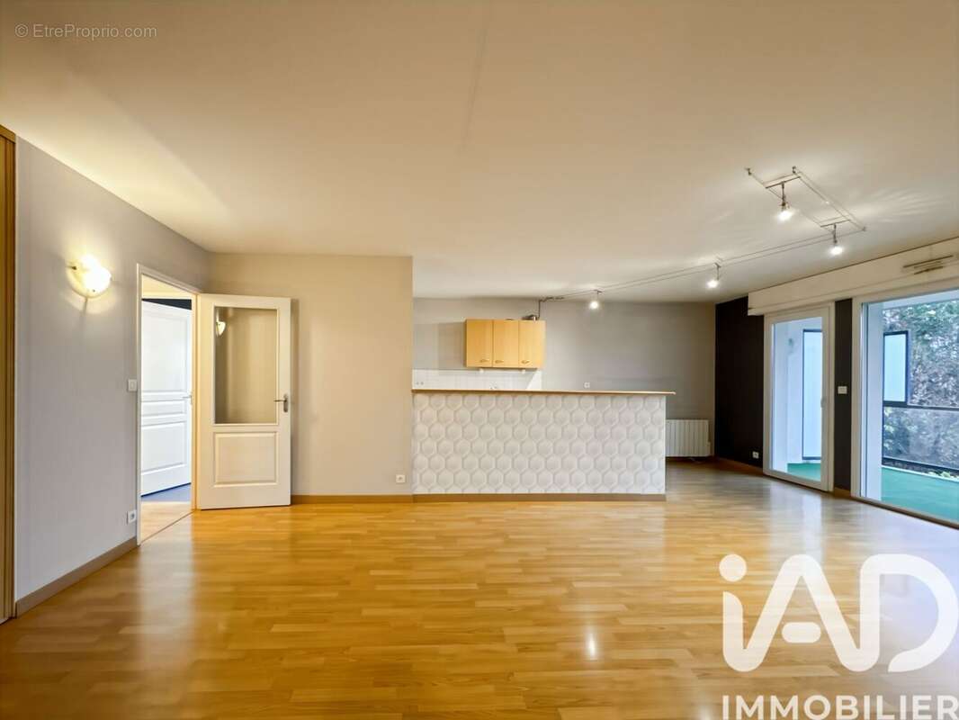 Photo 2 - Appartement à LAVAL