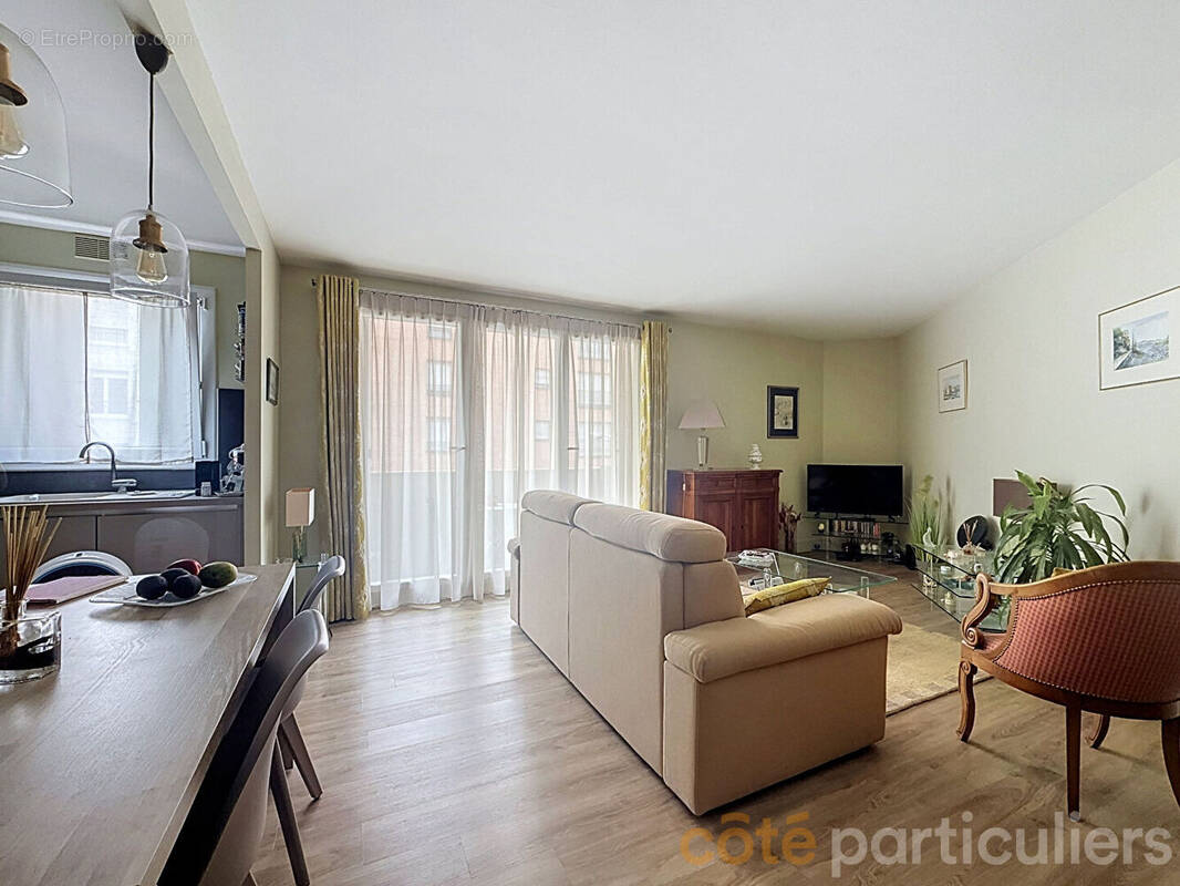 Appartement à ISSY-LES-MOULINEAUX
