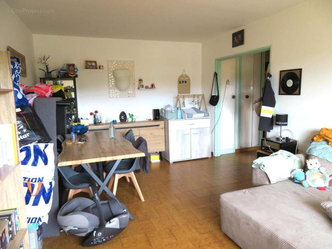   - Appartement à DRAGUIGNAN