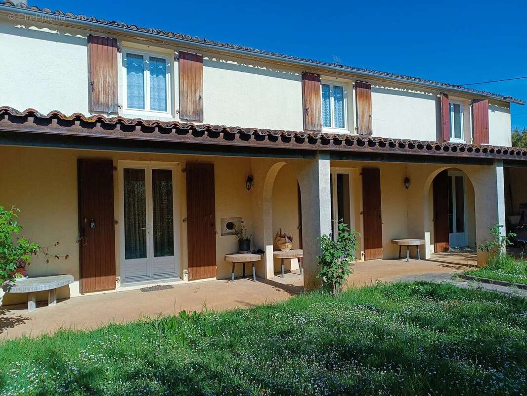 Maison de campagne proche de la vallée de la Lizonne - photo 18