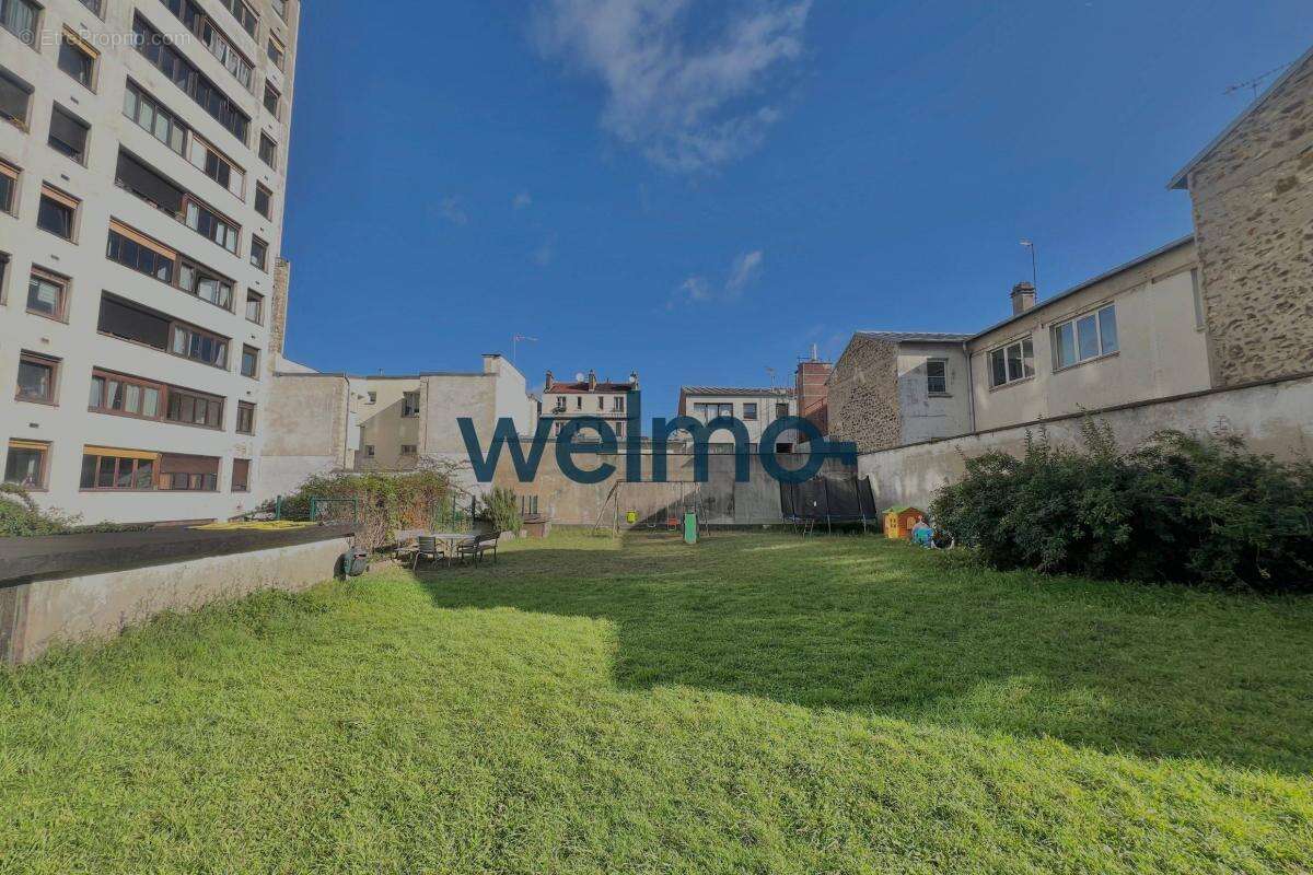 Appartement à PARIS-18E