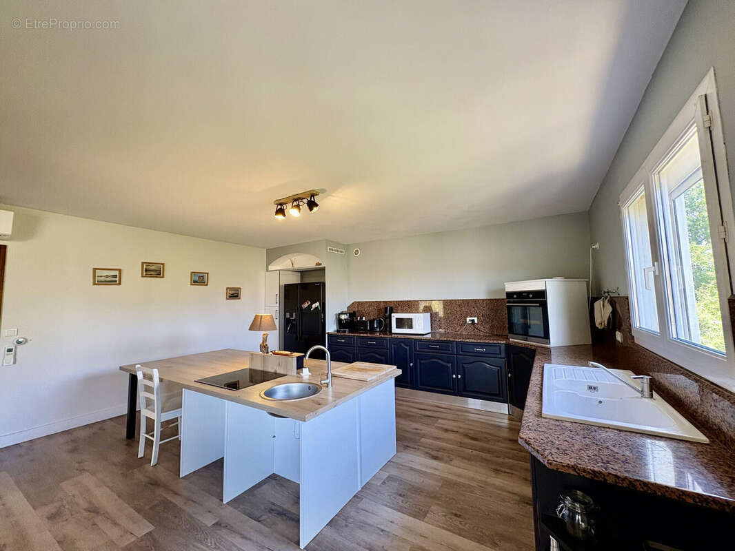 Maison 194 m² à Narbonne  - photo 9