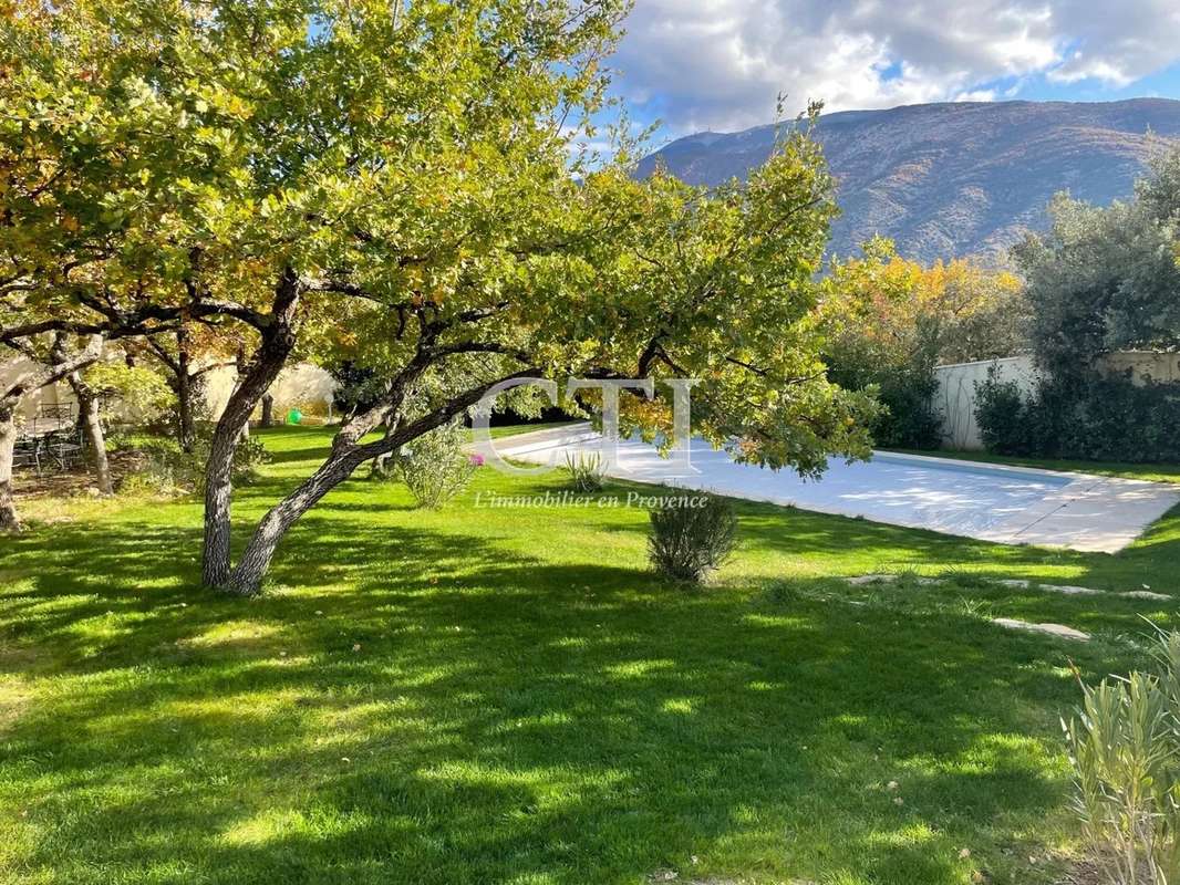 Maison à VAISON-LA-ROMAINE