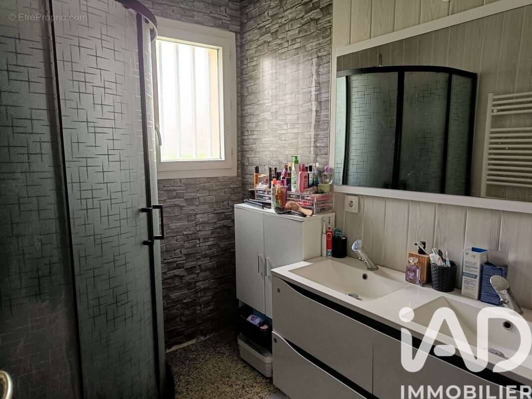 Photo 3 - Maison à SAINT-REMY-SUR-AVRE