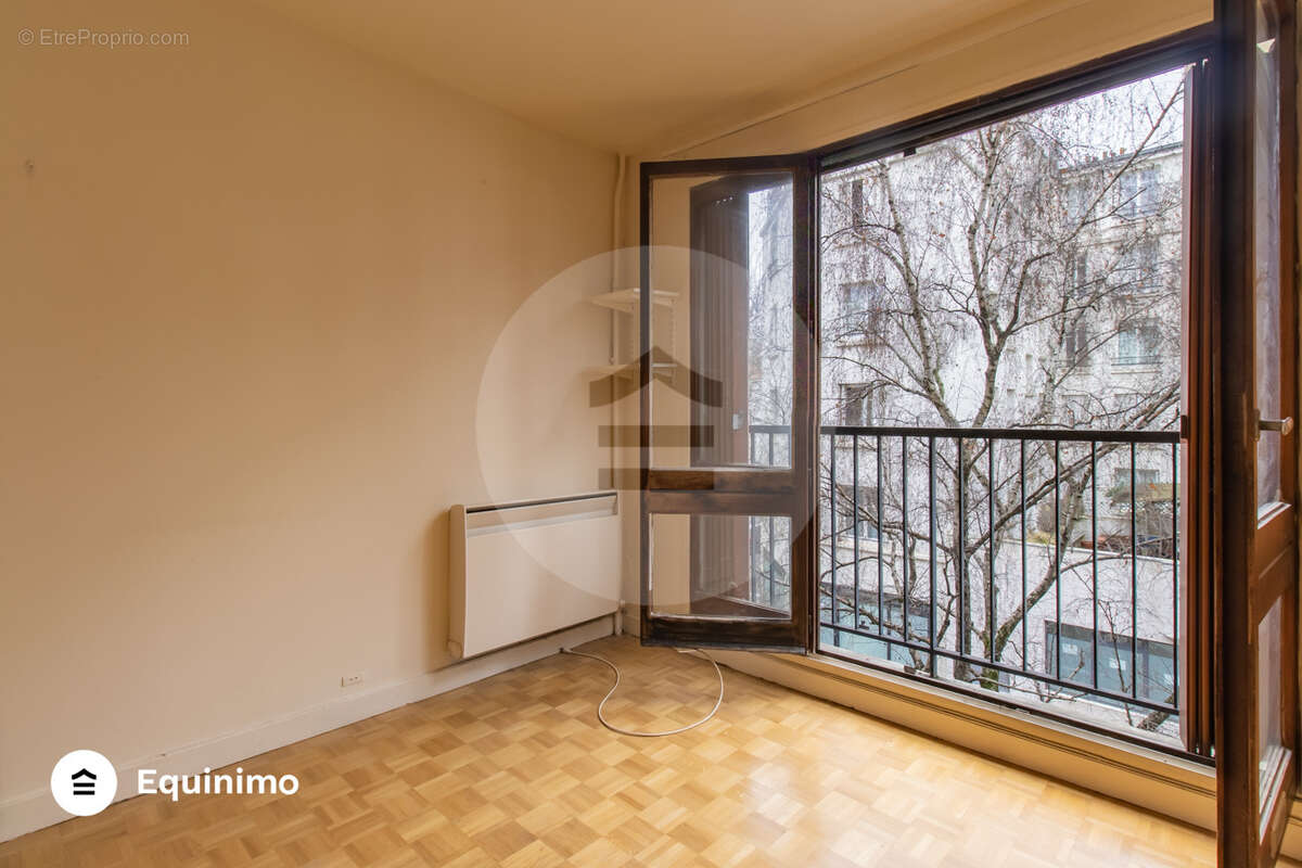 Appartement à PARIS-15E