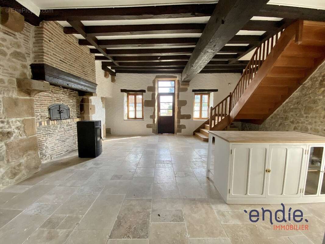 Maison à BRESSOLLES