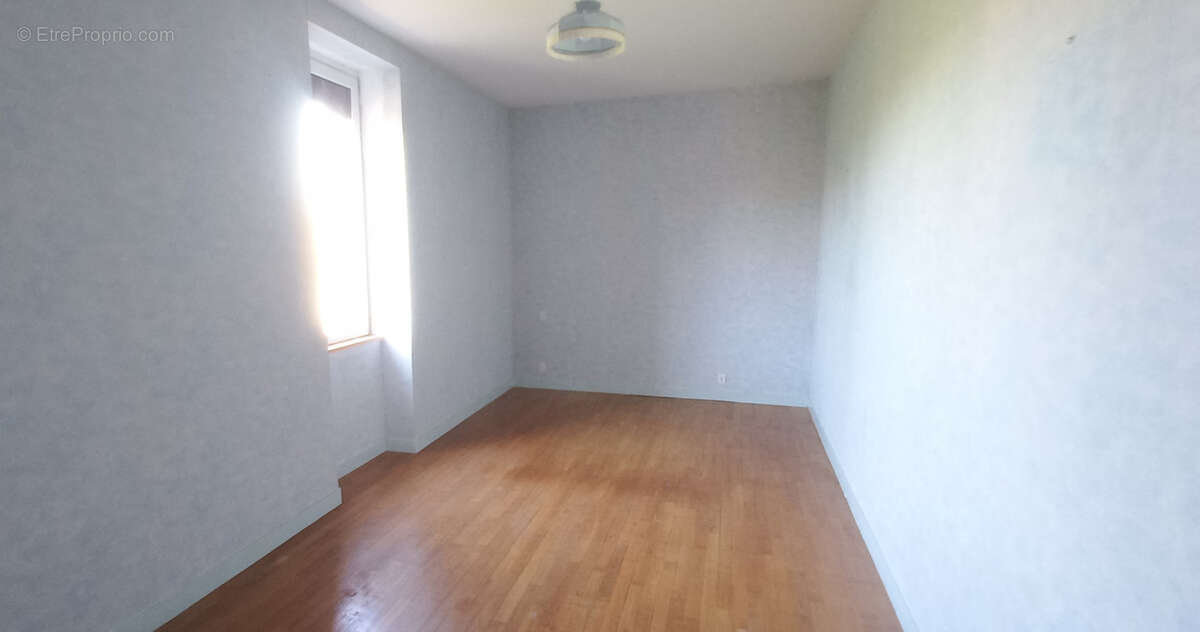 Maison à SAINT-AUBIN-DES-CHATEAUX