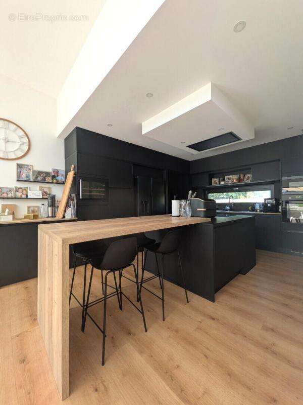 Maison de 150 m² aux performances passives - Un confort de vie exceptionnel au coeur de la nature - photo 5