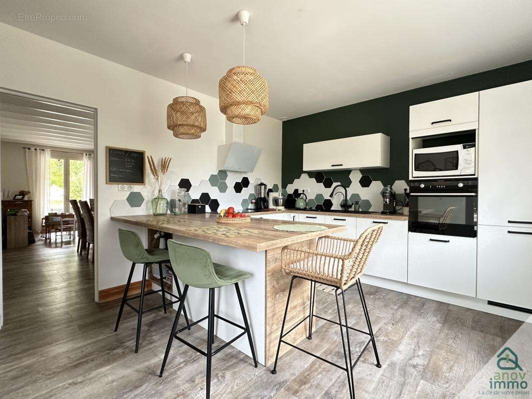 Maison à LA COURONNE