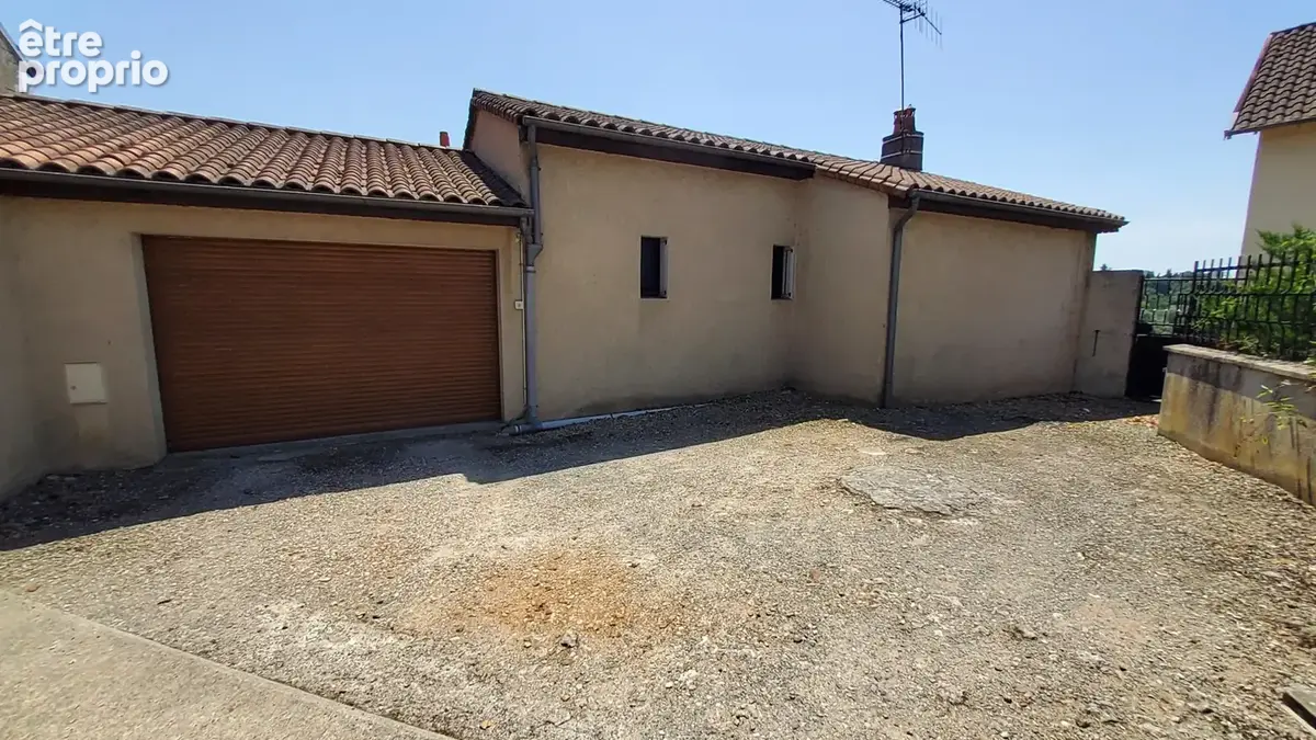 A VENDRE - Maison de ville 115m2 - 5 pièces - 4 chambres - 620m2 de terrain - Poitiers Ouest - photo 3