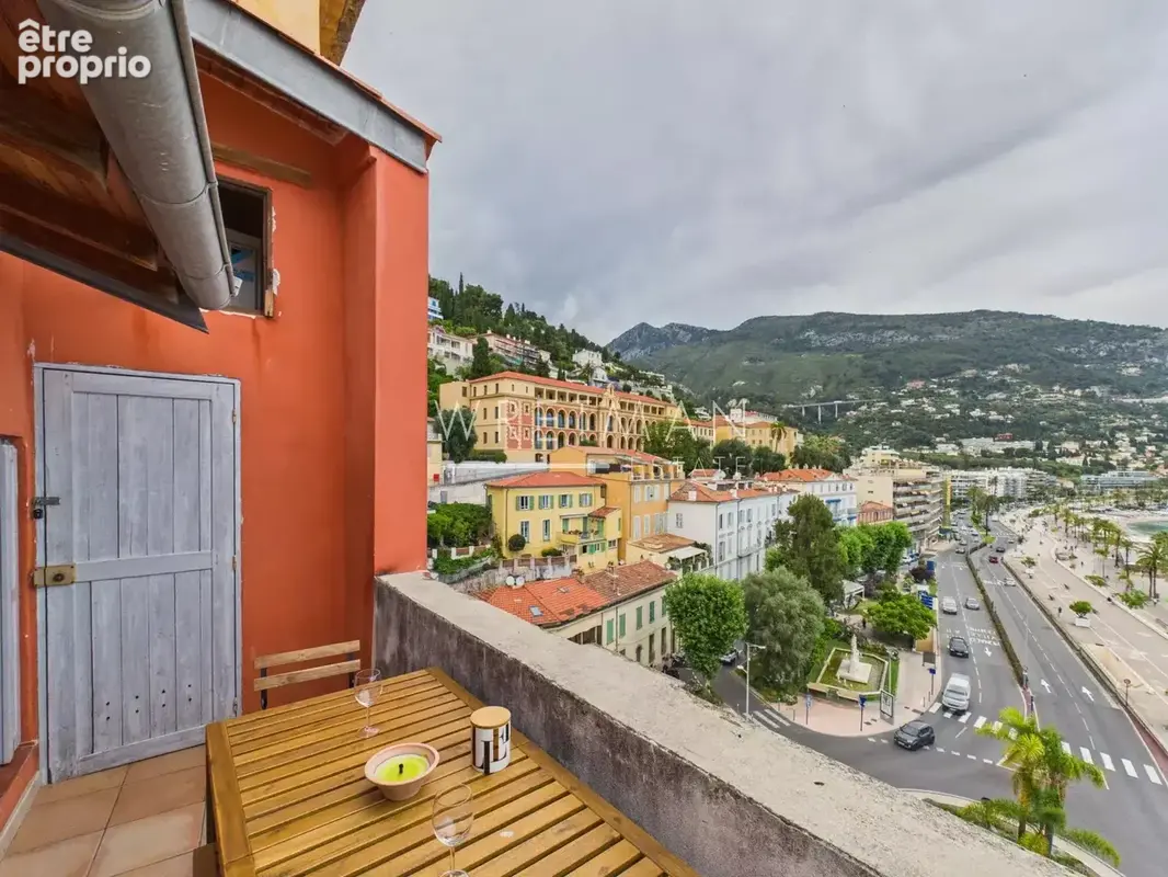 Charmant appartement en duplex en dernier étage avec terrasse, vue mer panoramique - Vieux Menton - photo 19