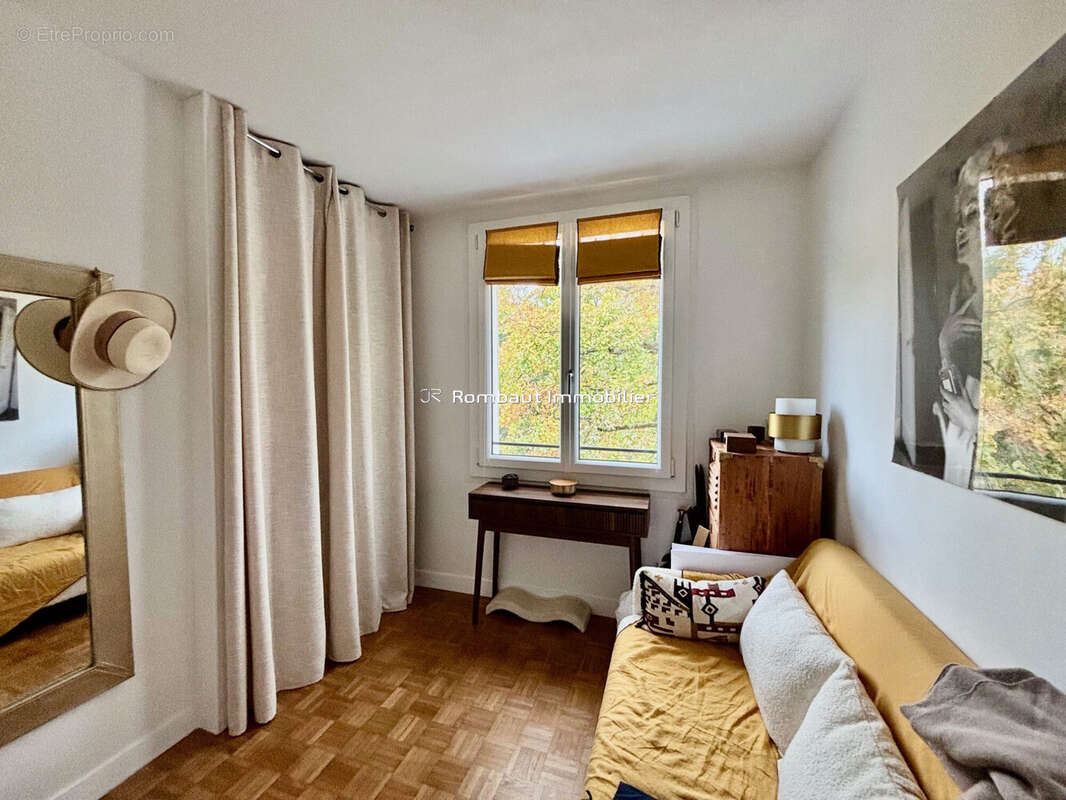 Appartement à LA CELLE-SAINT-CLOUD