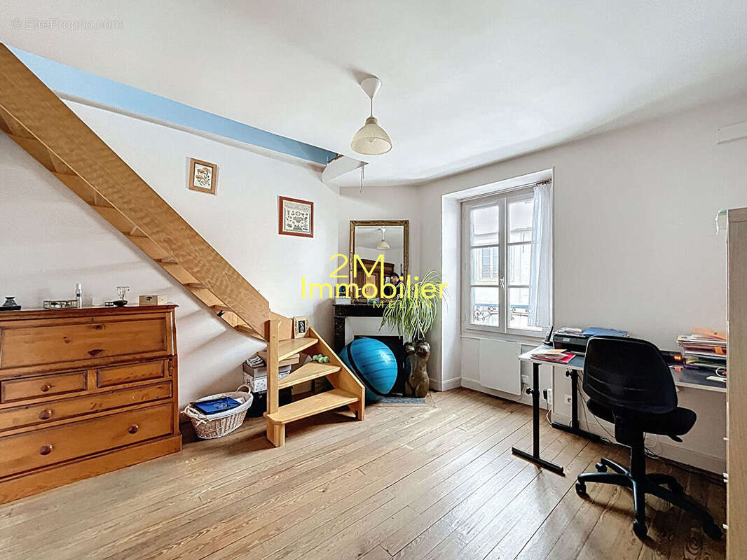 Maison à SAINT-MERY