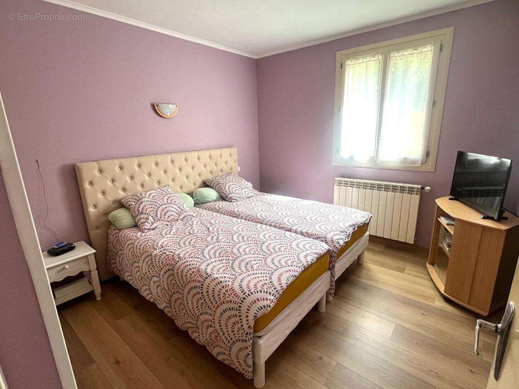 Maison  5 pièce(s) 109 m2 avec garage et dépendances - photo 11