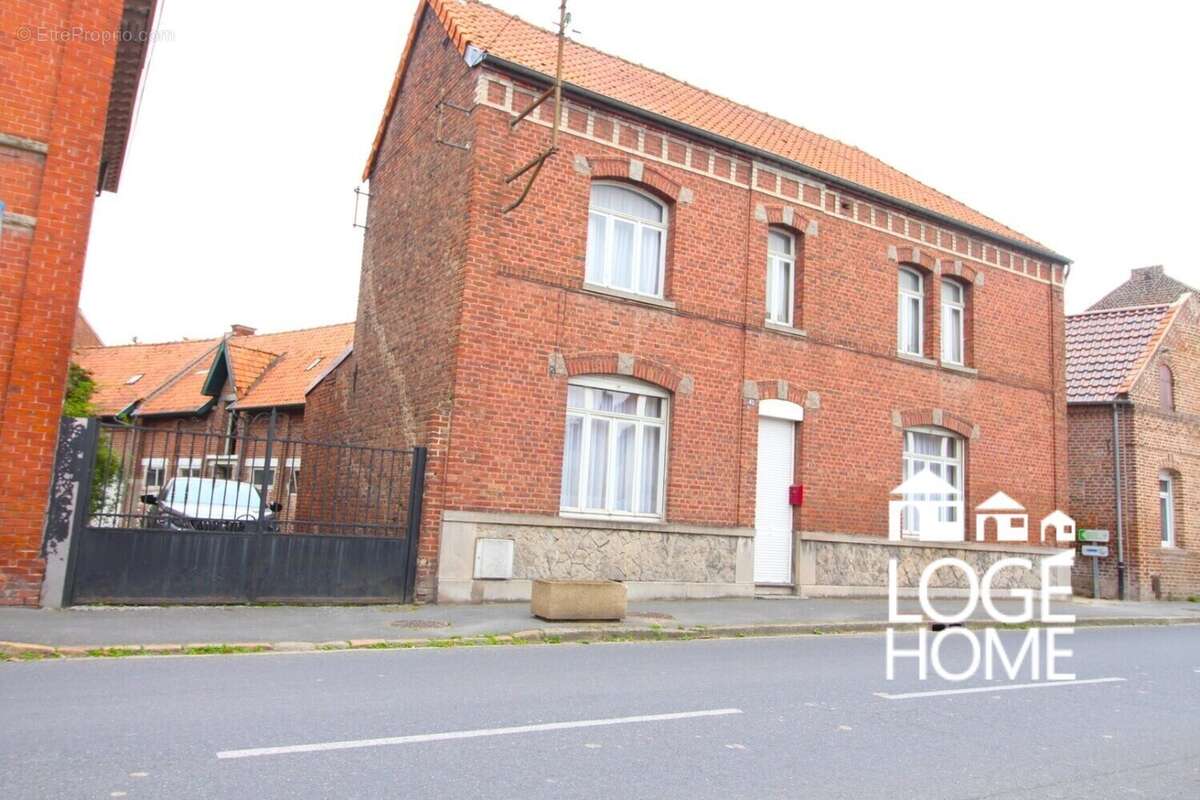 Maison à MARQUETTE-EN-OSTREVANT