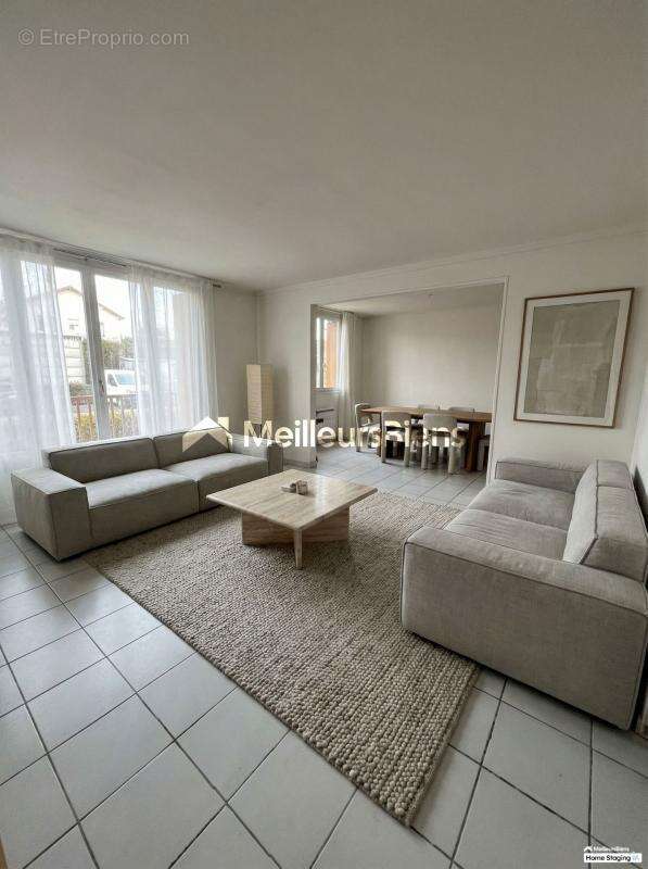 Appartement à COUBRON
