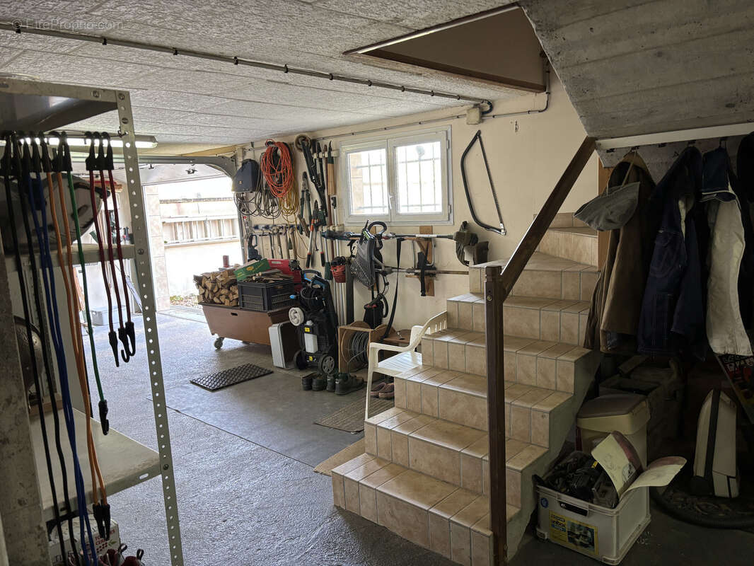 Maison à AUTRY-ISSARDS