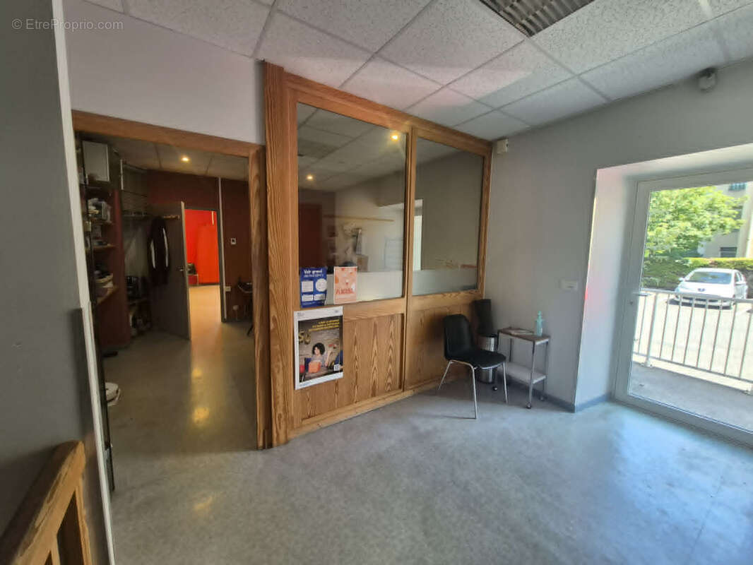 Local professionnel - photo 3