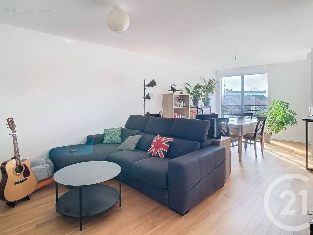 Photo 1 - Appartement à THIAIS