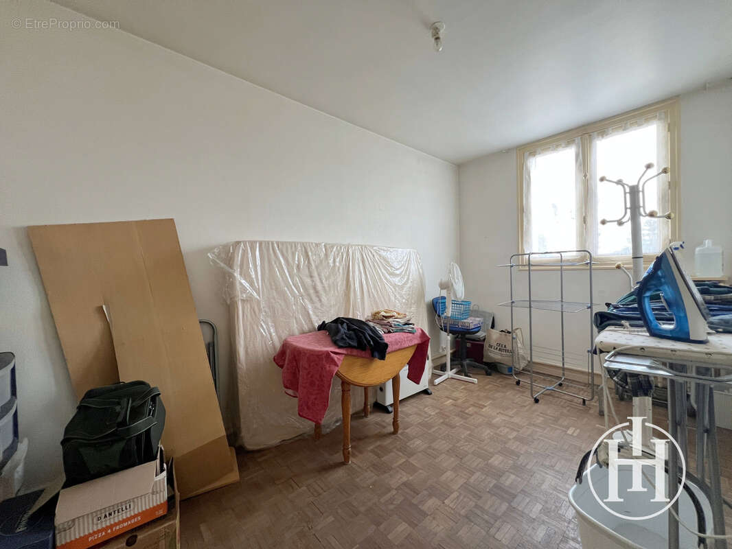 Appartement à SAINT-AMAND-MONTROND