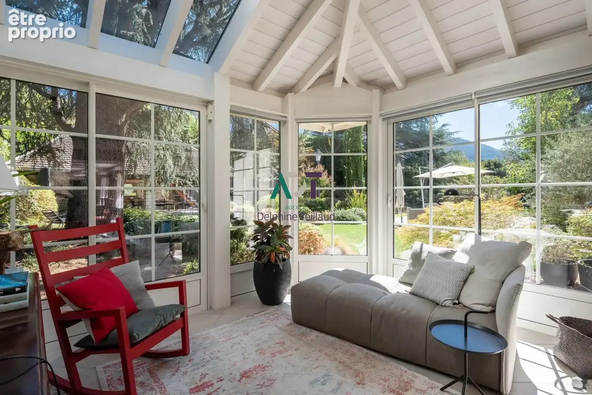 Maison 9 pièces 358 m² à vendre à Saint-Martin-D'uriage (38410) - photo 6