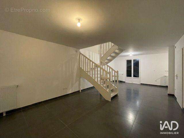 Photo 2 - Maison à CLAYE-SOUILLY