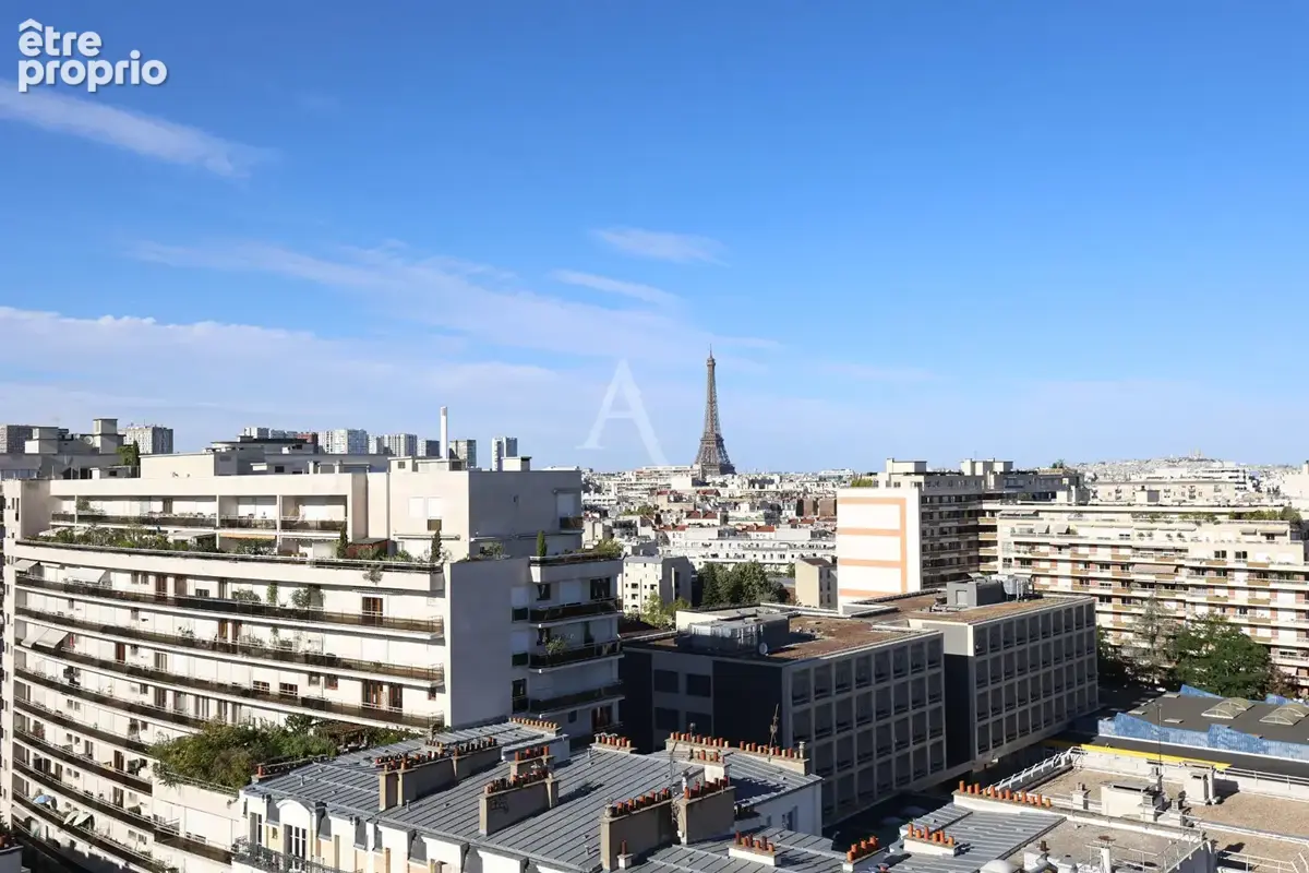 LOURMEL - Dernier étage, vue dégagée et balcon plein ciel. Parking - photo 10