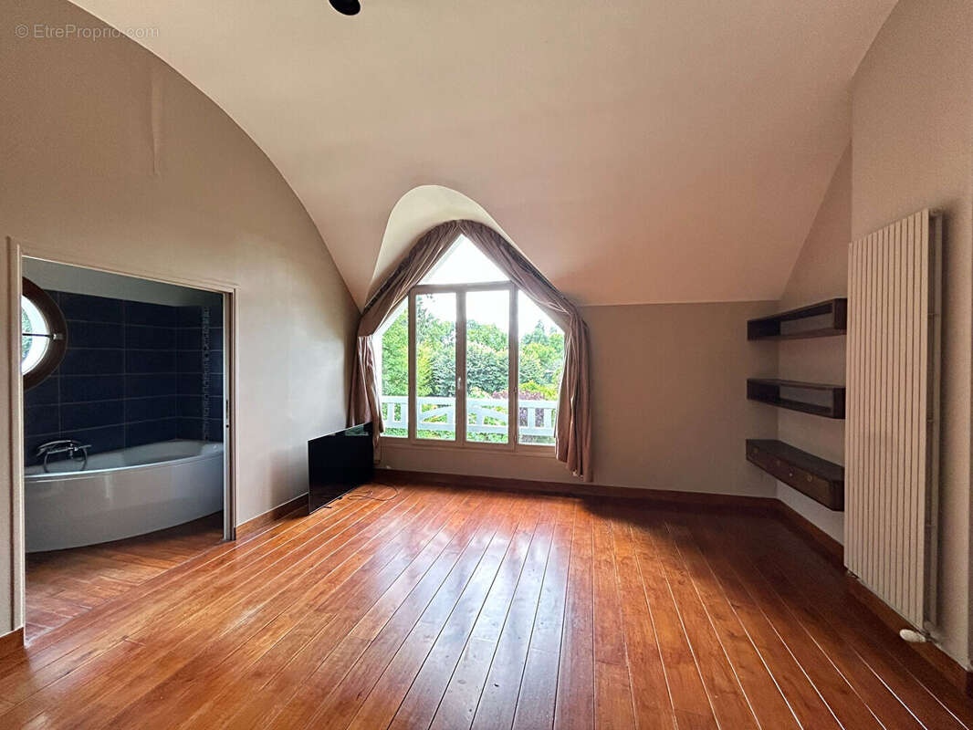 Maison à MONTIGNY-SUR-LOING