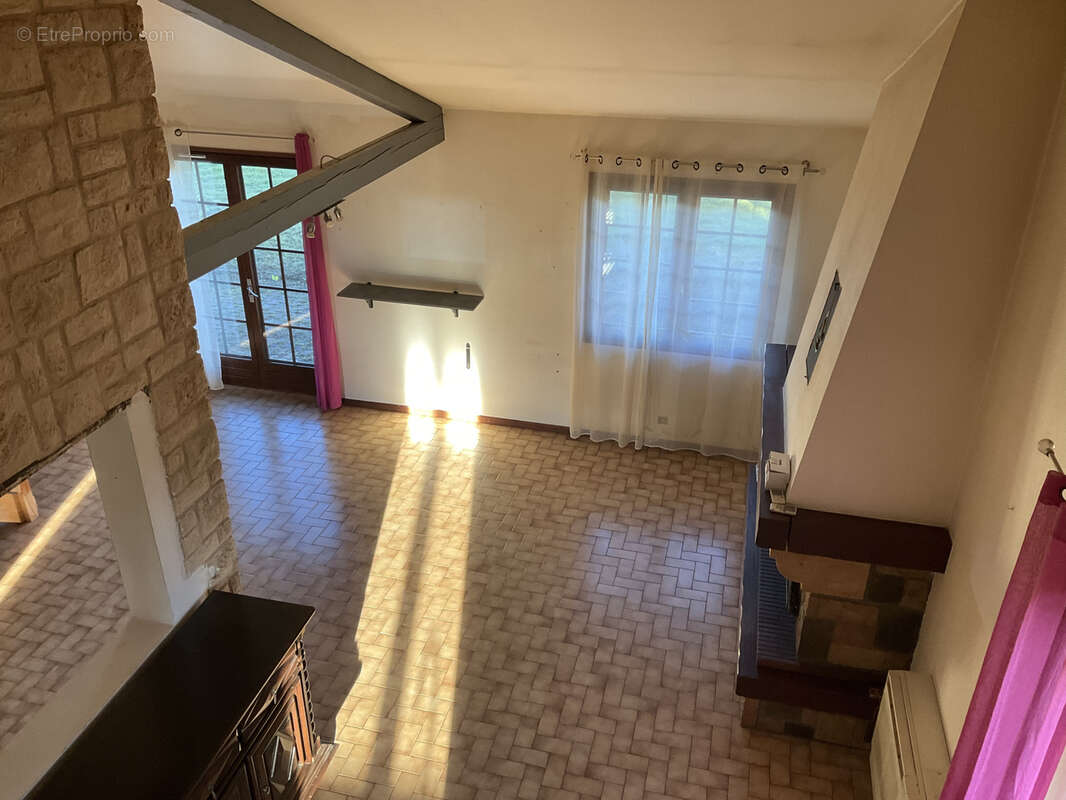 Maison à USSON-EN-FOREZ