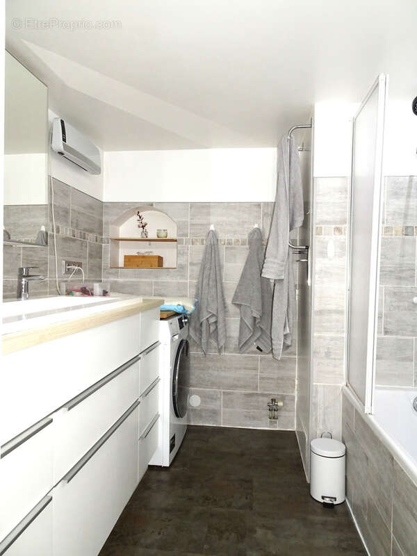 Appartement à HYERES