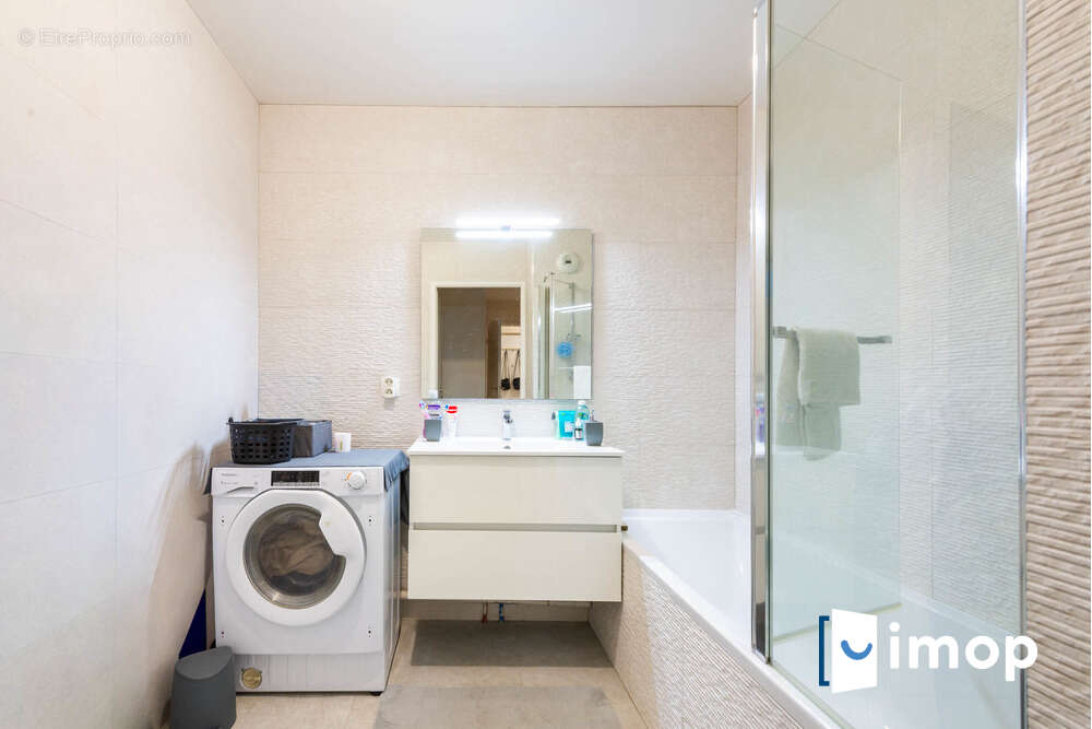 Appartement à NANTERRE