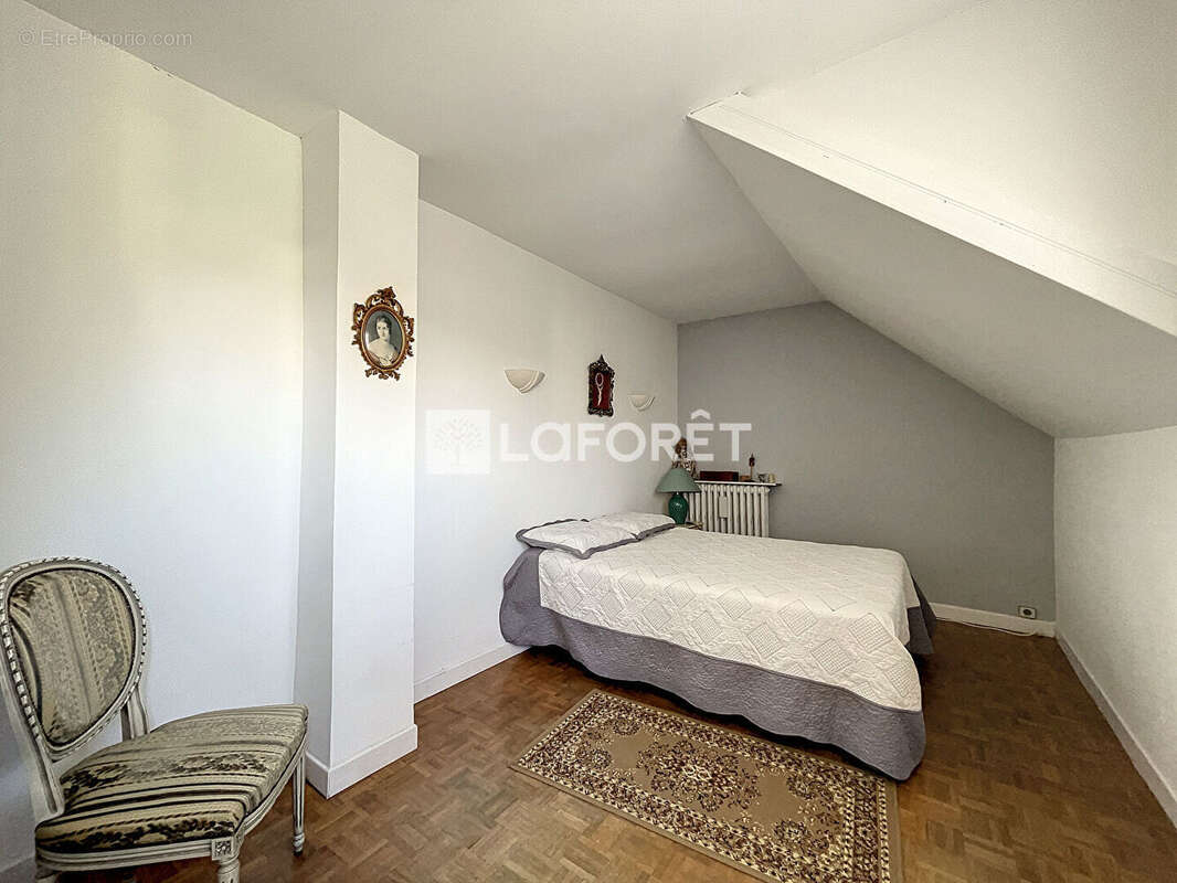 Maison à CHAUMONTEL