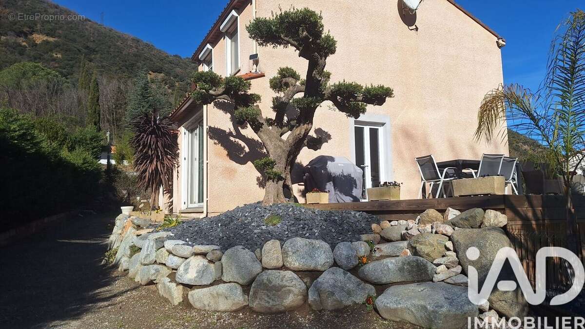 Photo 2 - Maison à ARLES-SUR-TECH