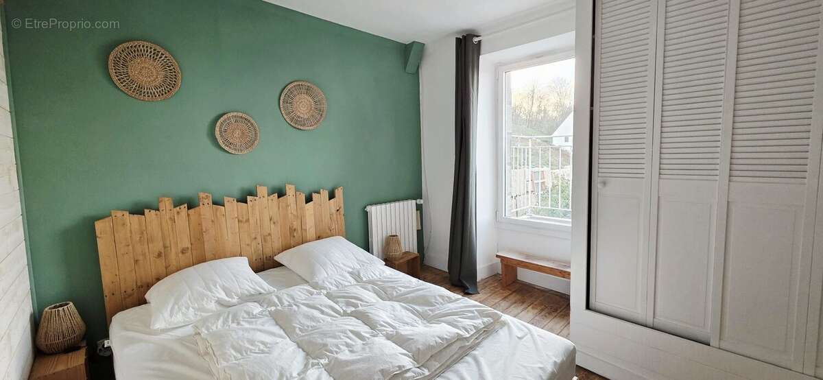 Maison à TREDREZ-LOCQUEMEAU