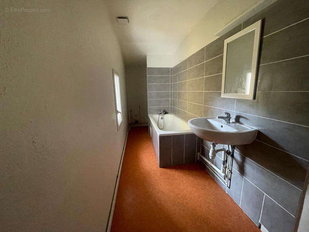 Appartement à LISLE-SUR-TARN