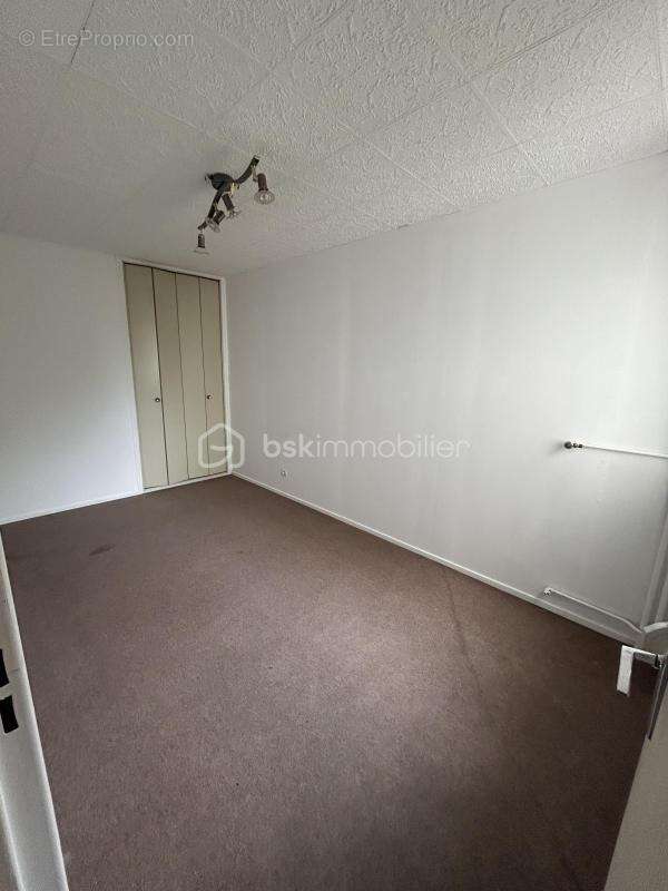 Boulogne-sur-mer – appartement 87 m² a renover – 3 chambres – balcon - photo 5