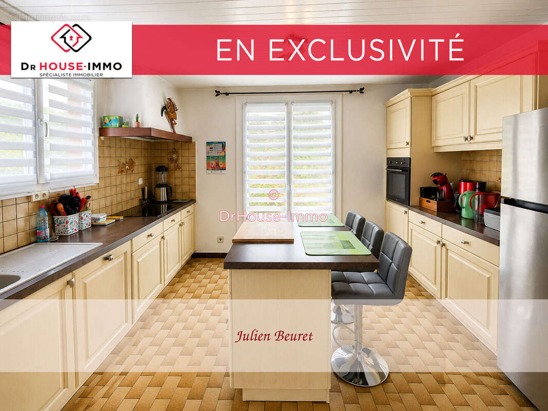 Maison 112 m² à Uzelle  - photo 4