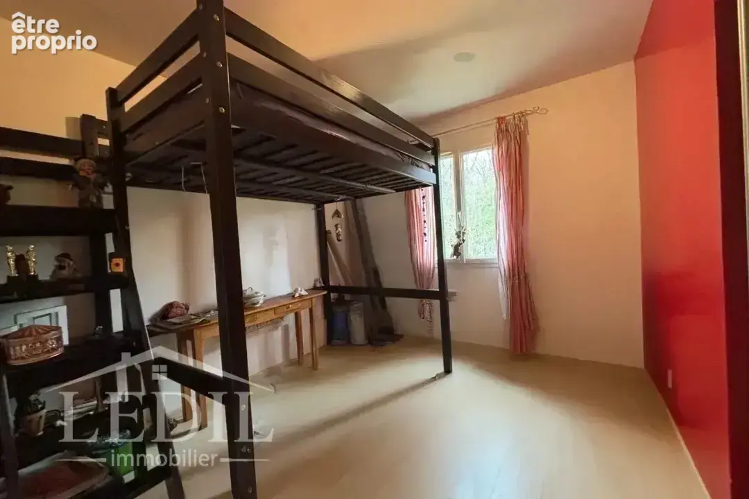 Plain-pied 4 chambres avec garage - photo 8