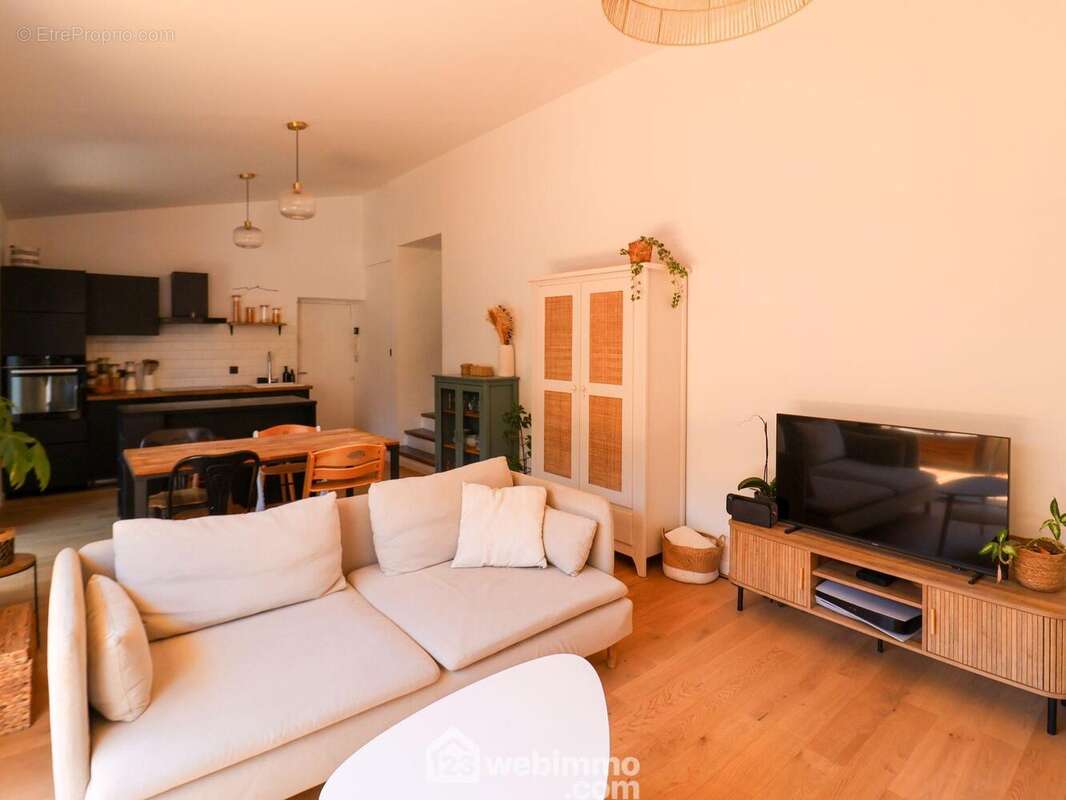 Appartement à MARSEILLE-9E