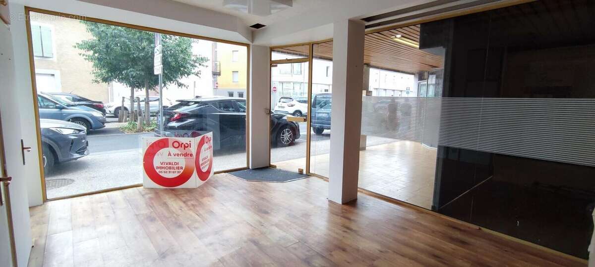 Bien Commercial À Vendre - photo 4