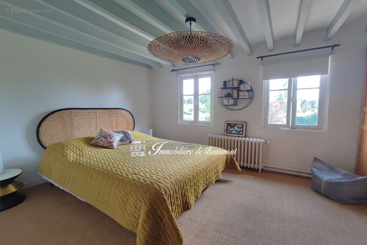 Maison à LE NEUBOURG