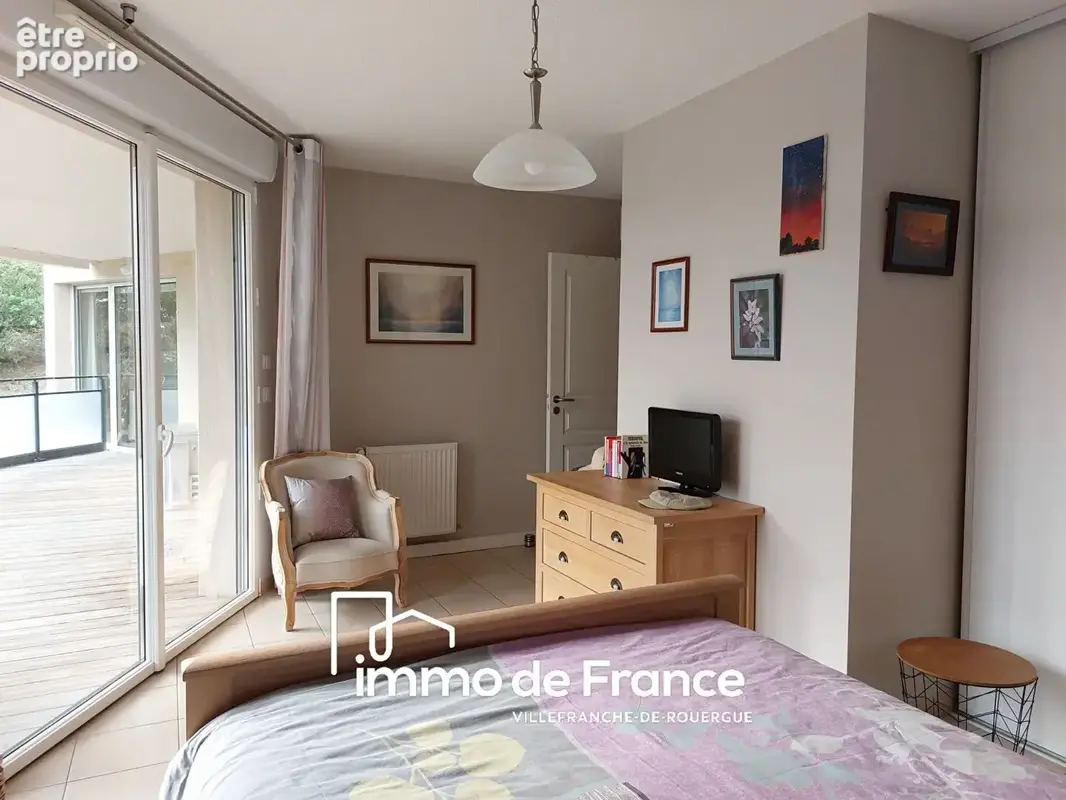 Appartement T4 de 93.69m²  avec parking et garage - photo 6