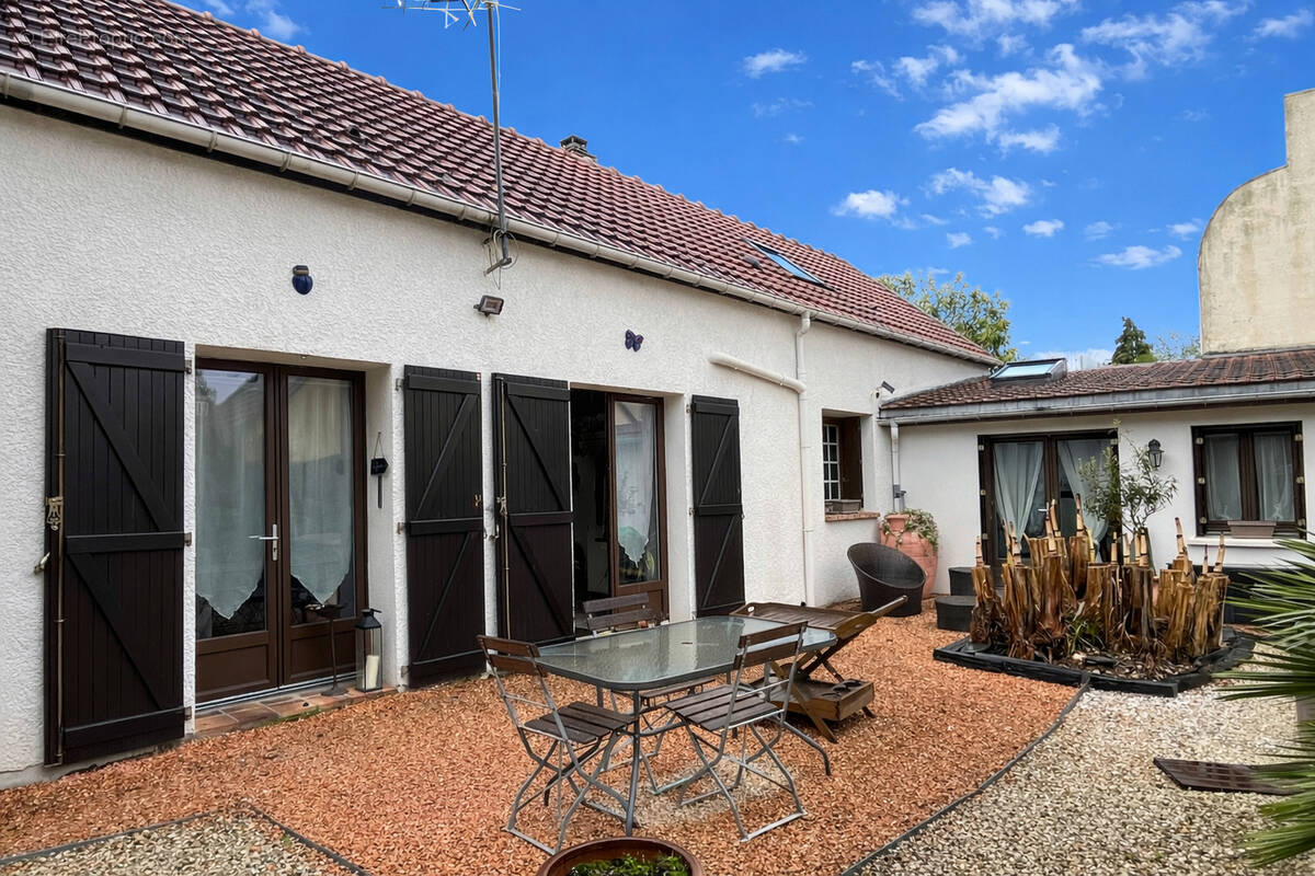 Maison à SAINT-LEU-LA-FORET