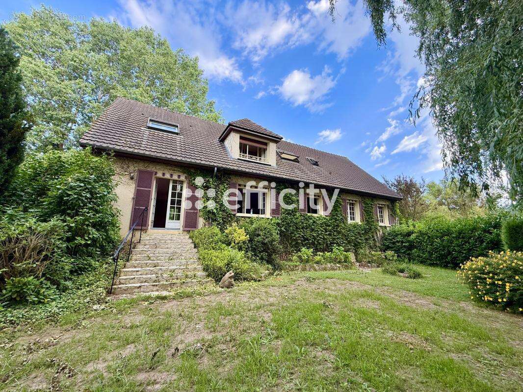 Maison 246 m² à Merlieux-Et-Fouquerolles  - photo 2