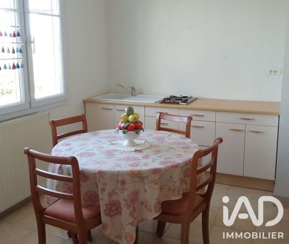 Maison 101 m² à Le Poire-Sur-Vie  - photo 6