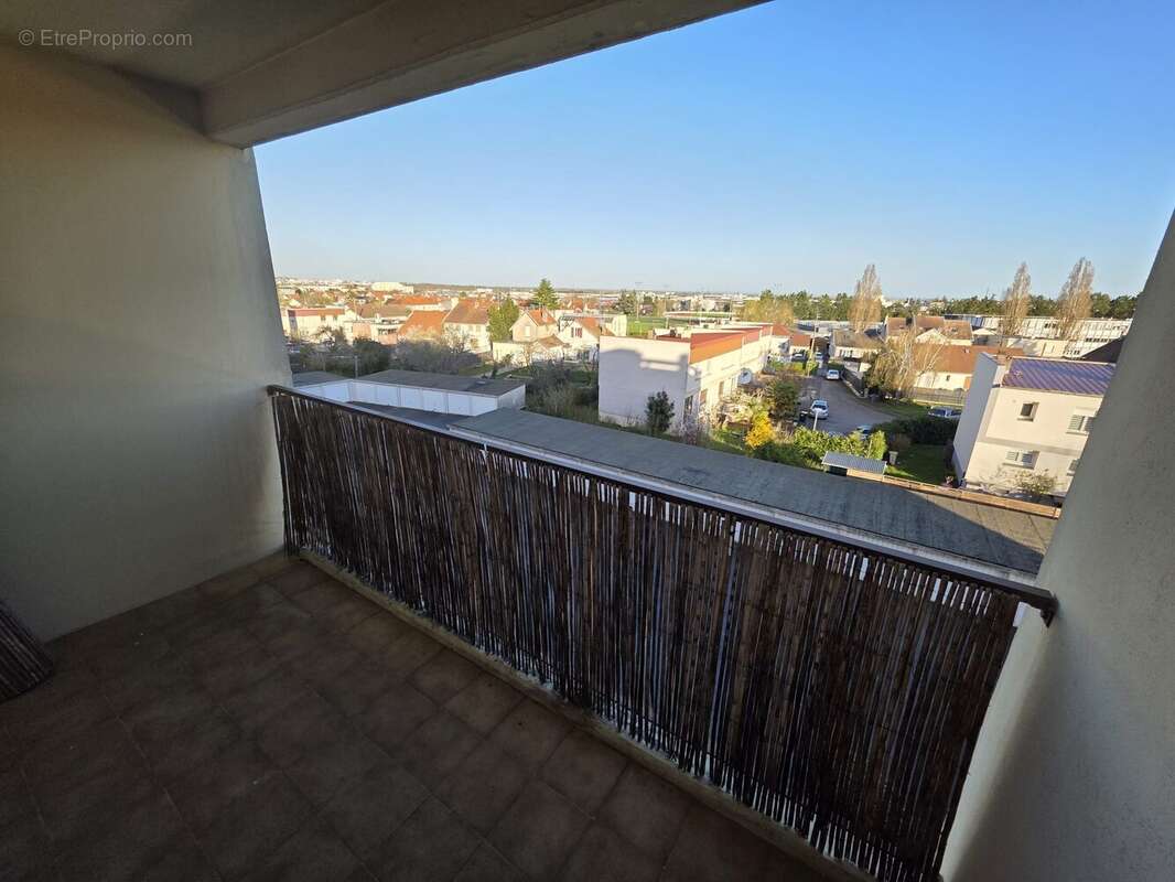 Appartement à CHENOVE