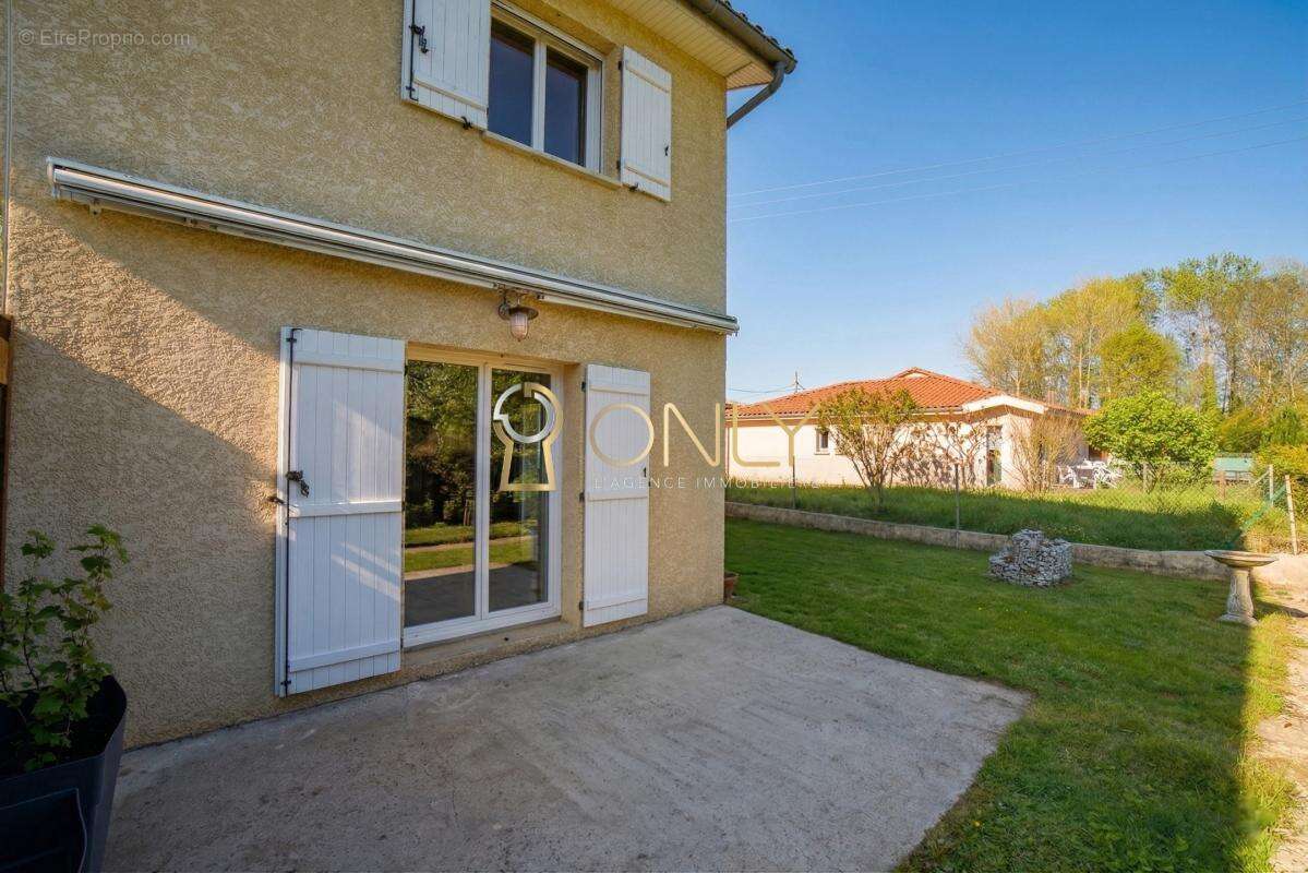 Maison à SAINTE-EUPHEMIE